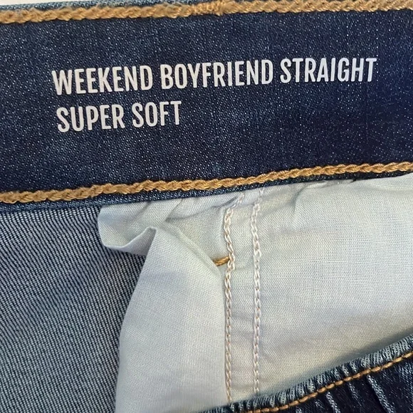 NWT Torrid Weekend Boyfriend Straight Jeans - Picture 8 of 9